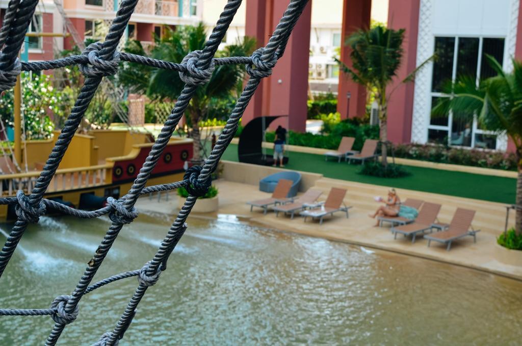 Grand Caribbean Resort Jomtian Pattaya Exterior foto